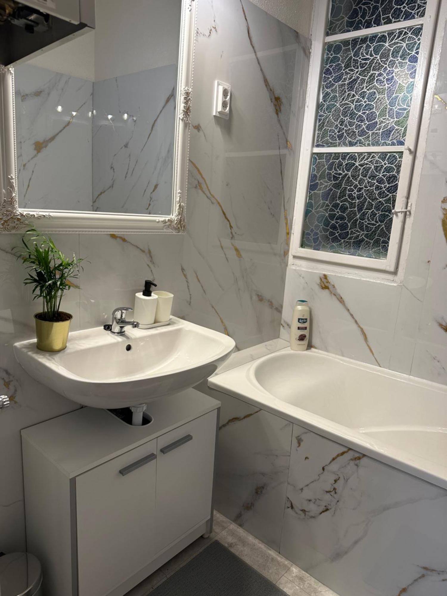 Apartment Deri Corner By Downtown