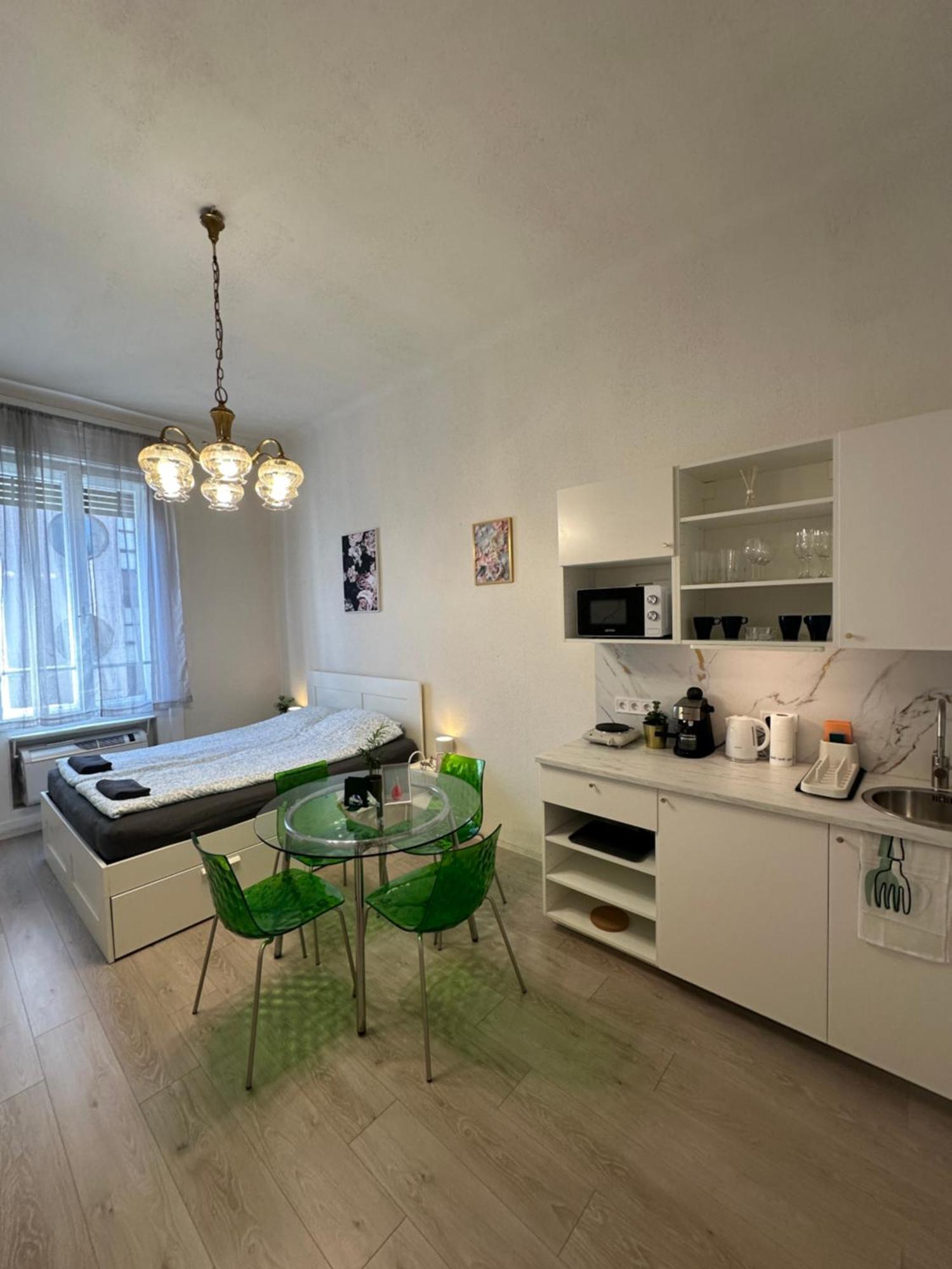 Apartment Deri Corner By Downtown Budapest