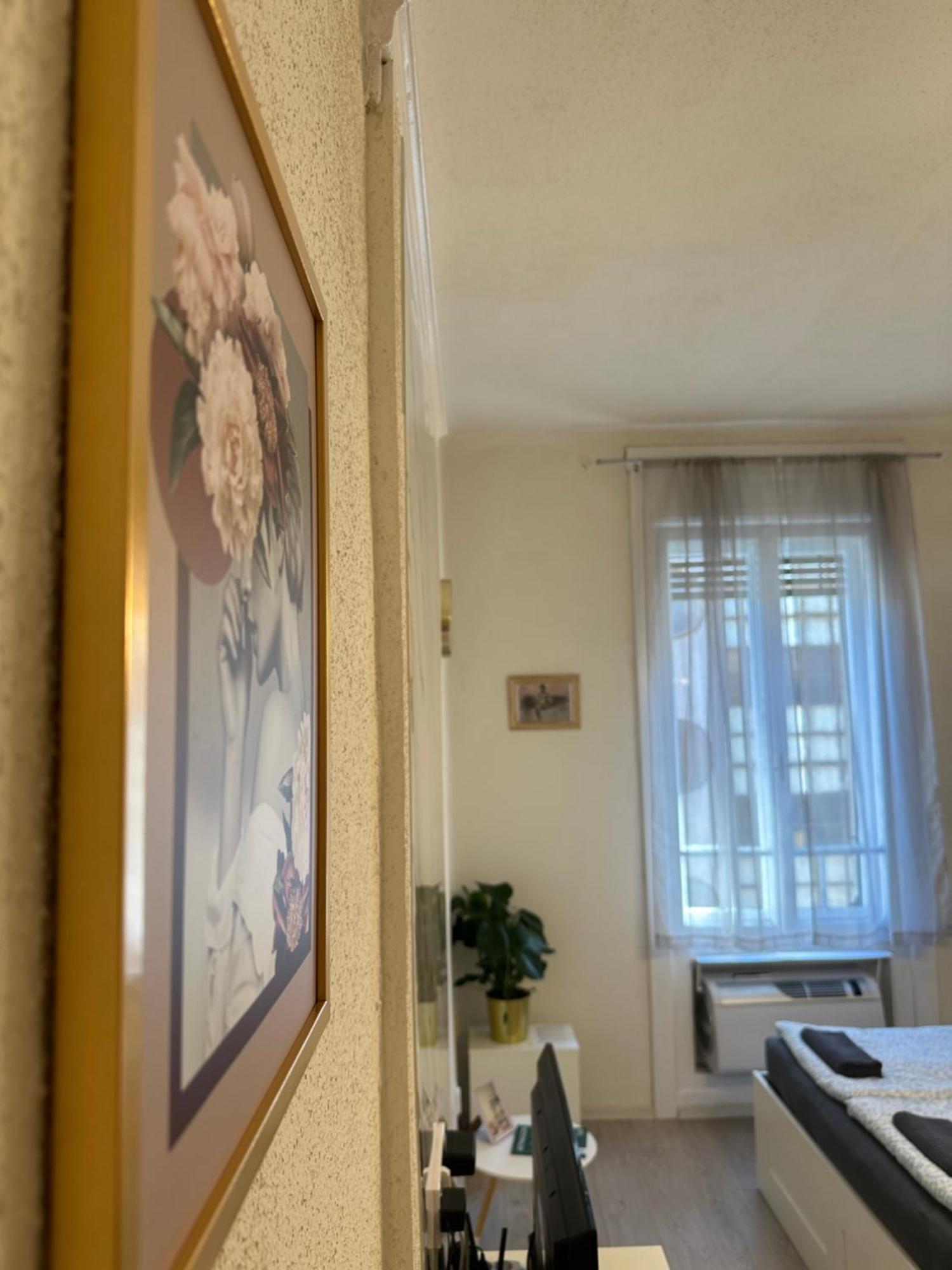 Apartment Deri Corner By Downtown