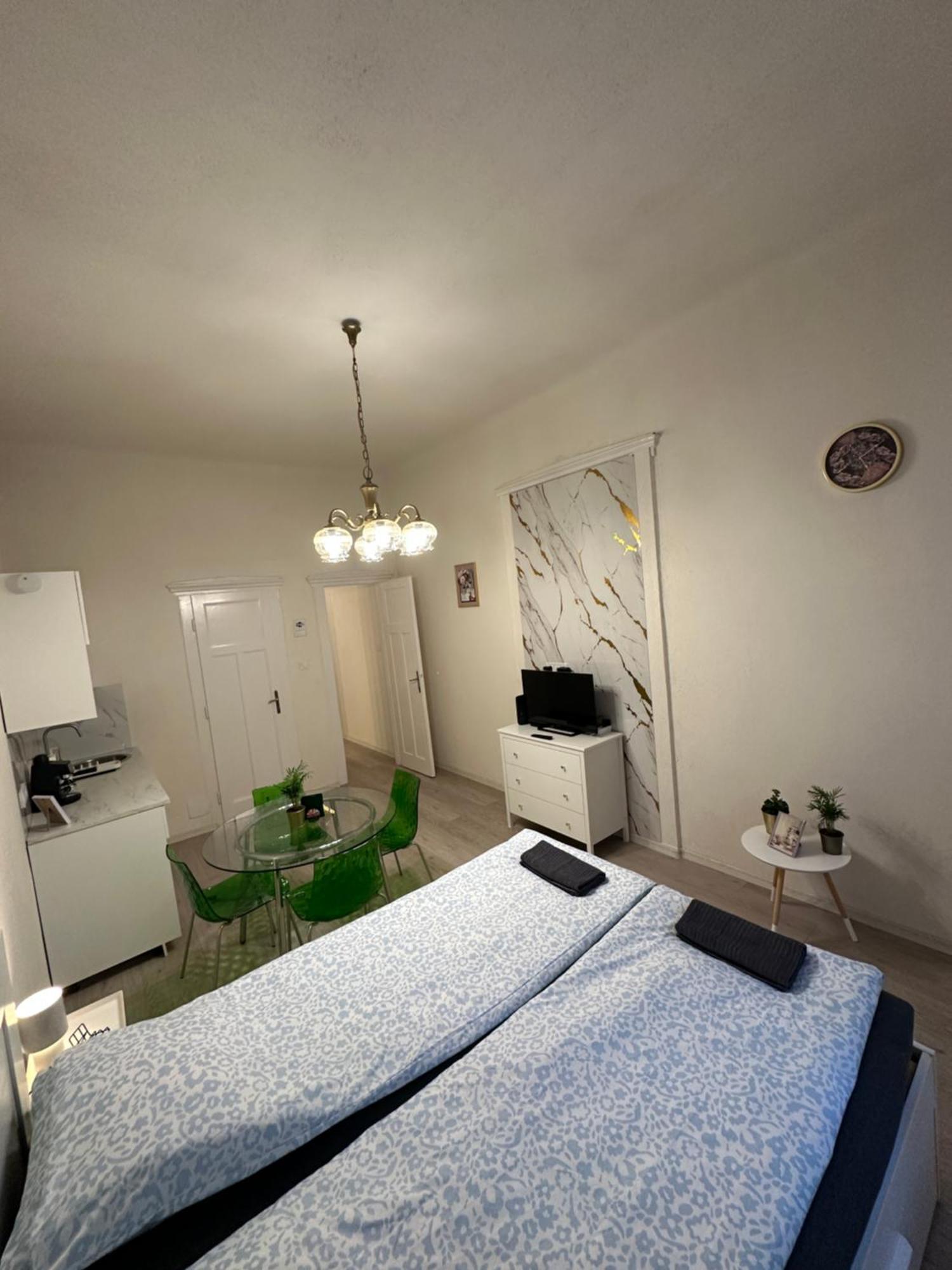 Apartment Deri Corner By Downtown