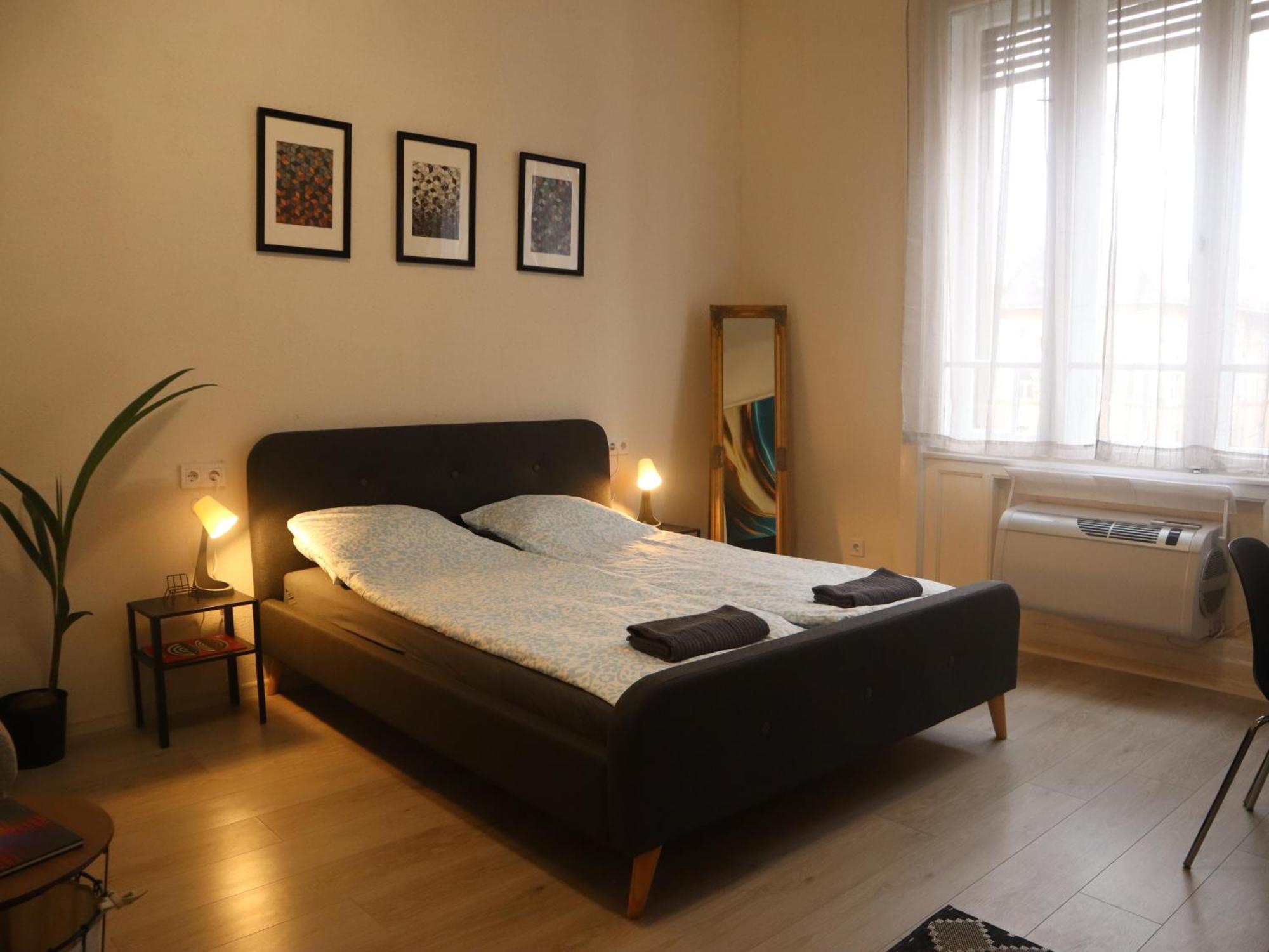 Deri Corner By Downtown Budapest